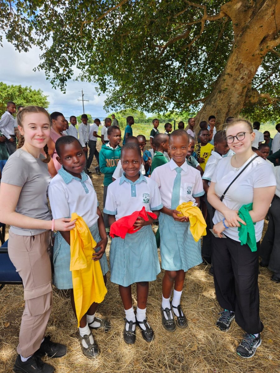 Sustainable schools programme — outdoor biology and water conservation lessons MiniSASS KwaZulu-Natal